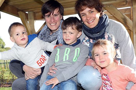 Het gezin van Lien en Katrien: 'Niet altijd verantwoord bezig maar je moet het volhouden ook!'